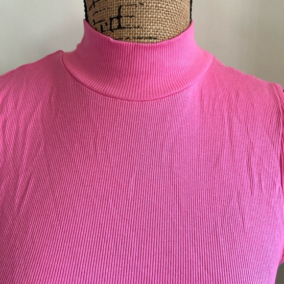 Pink top - Picture 3 of 5